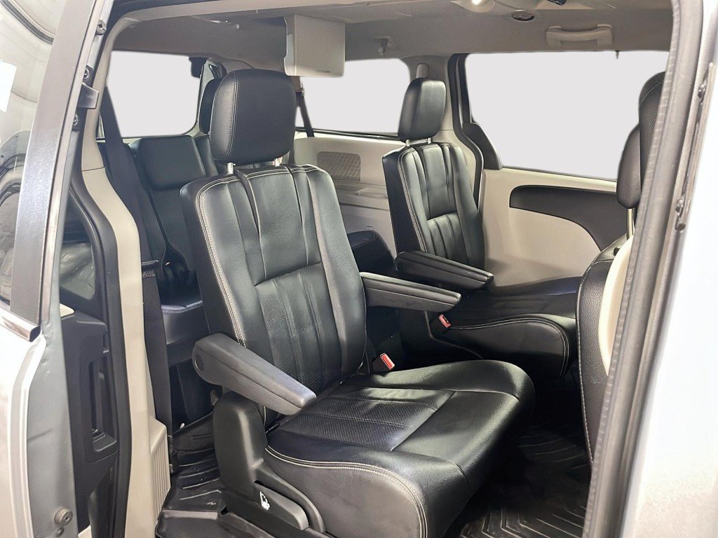 Dodge GRAND CARAVAN 2018 Gris Amos - photo #20