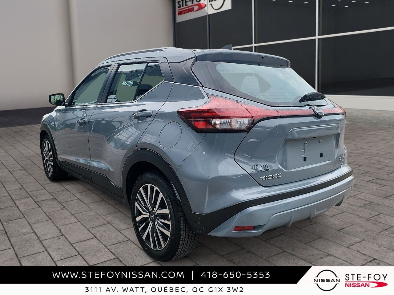 Nissan Kicks SV TA 2024 Gris Ste-Foy - photo #3
