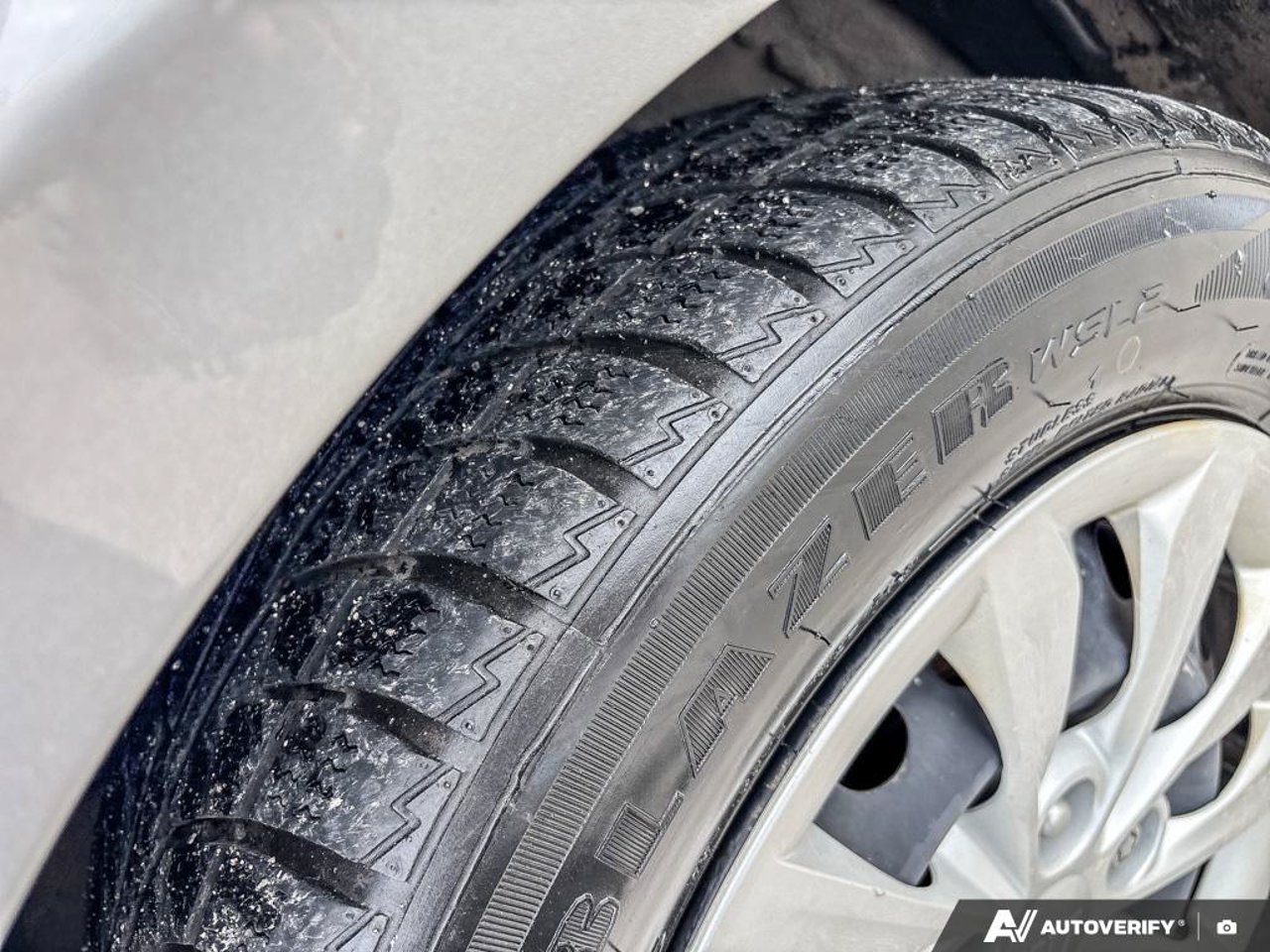 Kia Forte 3KPF24AD8ME321696 2021 Gris Mirabel - photo #9