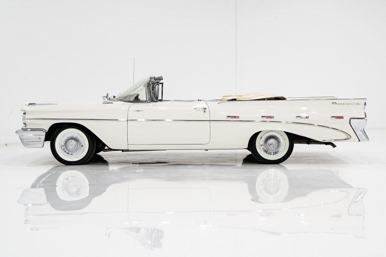 Pontiac PARISIENNE **PRIX EN USD** Fully restored with 261cu.in. and GM built sheet 1959 Blanc Montréal - photo #23