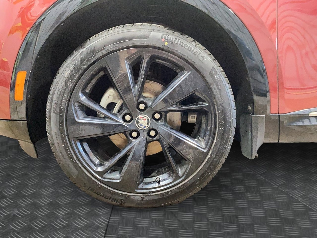 2023 Buick Envision VIN LRBFZMR46PD016377 Red Baie-Comeau - photo #5