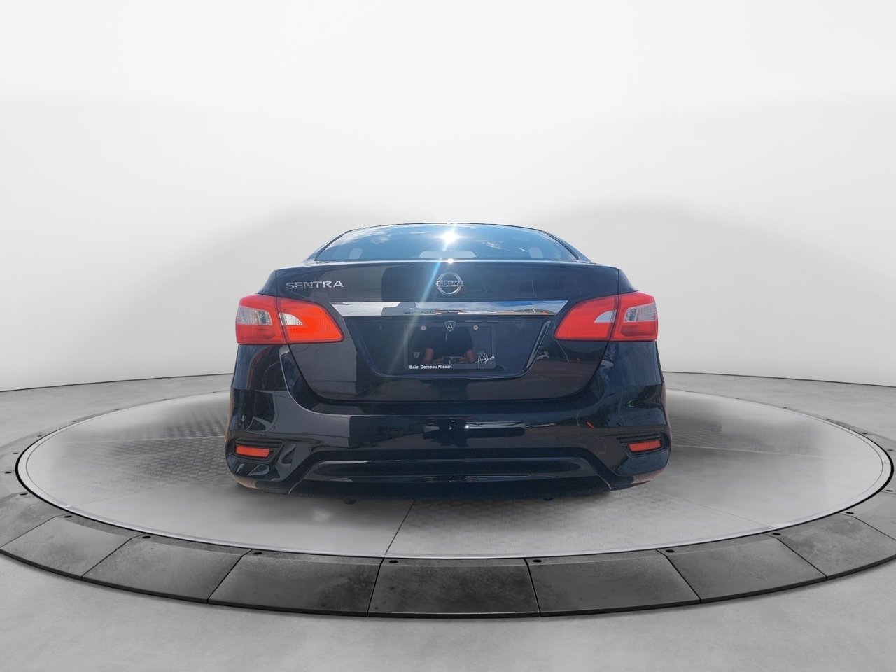 Nissan Sentra 2019 Noir Baie-Comeau - photo #2