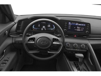 Hyundai Elantra Essential
