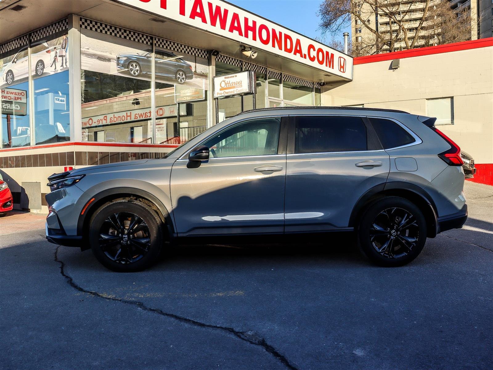 2023 Honda CR-V Hybrid Touring Ottawa & Gatineau - photo #4