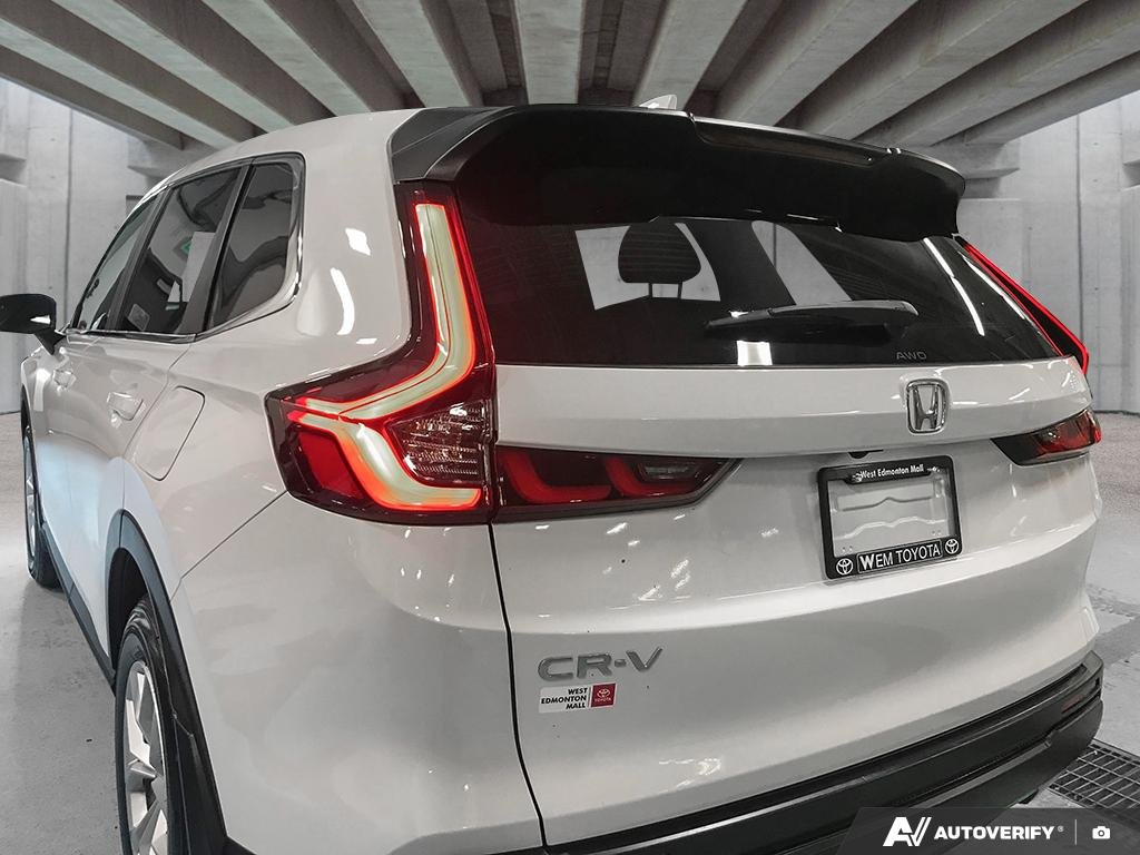 2025 Honda CR-V 2600960A | LX White Edmonton - photo #10