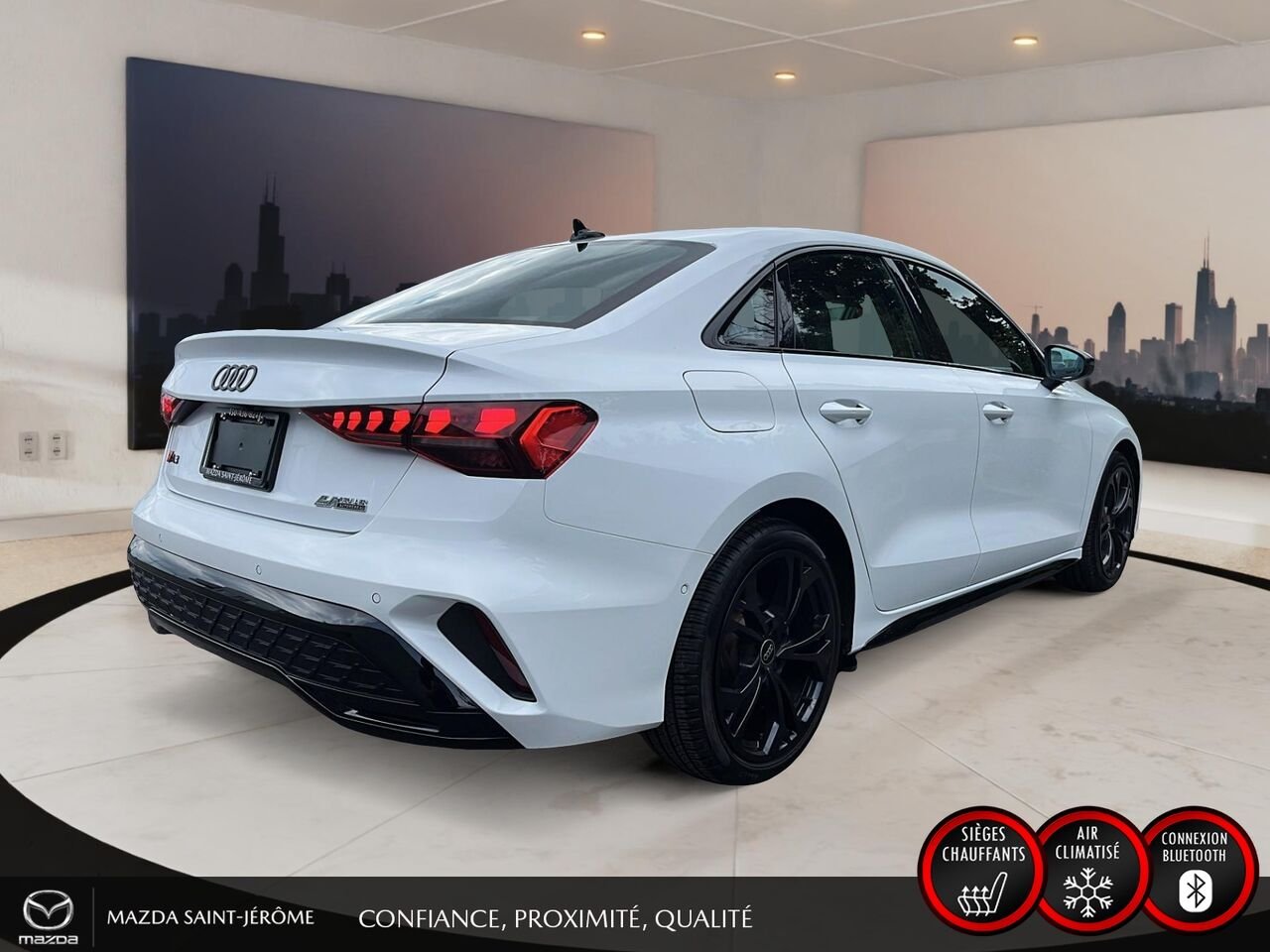 Audi A3 berline Technik 40 TFSI quattro | TOIT OUVRANT | MAGS NOIR | 2025 Blanc Saint-Jérôme - photo #5