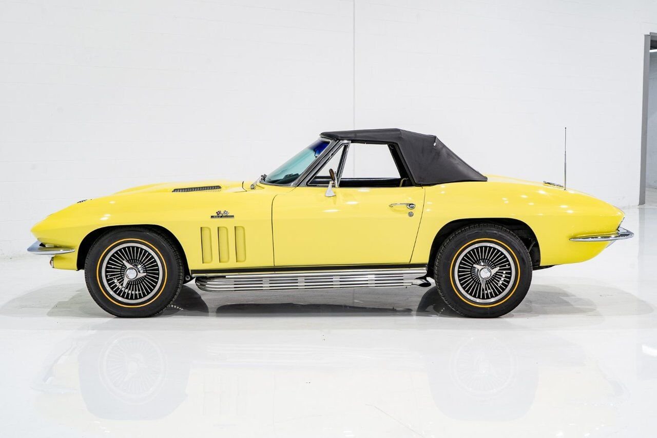 Chevrolet Corvette Matching# 427/425HP IP Code **PRICE IN USD** 1966 Jaune Montréal - photo #6