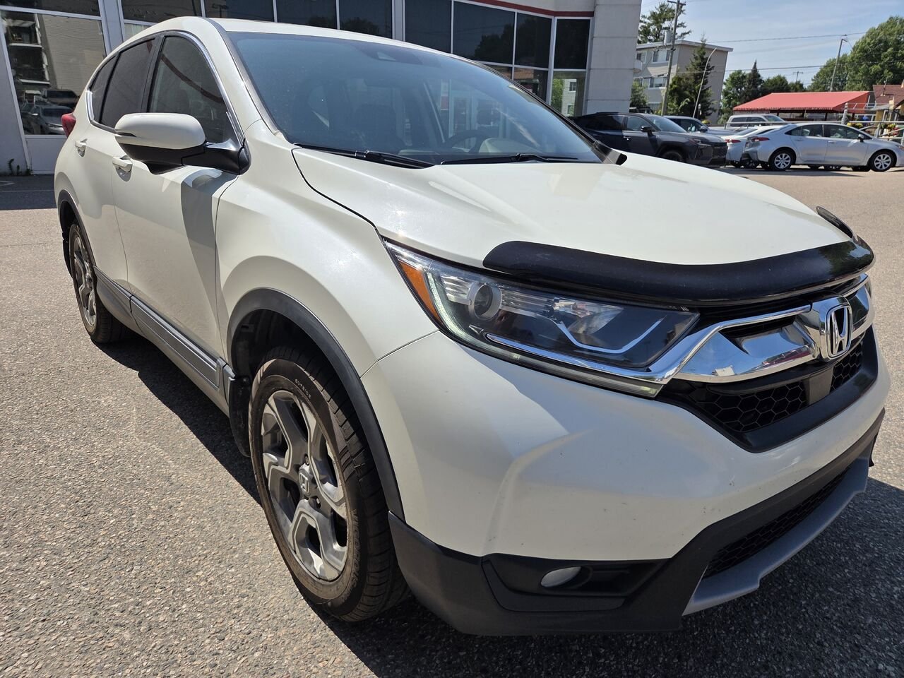 2018 Honda CR-V White Mont-Laurier - photo #2