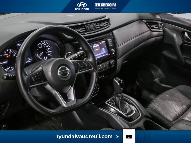 2018 Nissan Rogue Grey Laval - photo #15