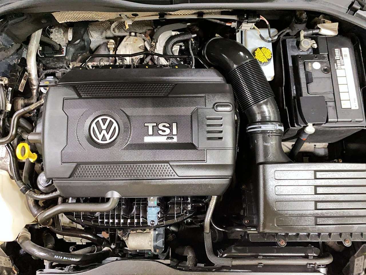 2018 Volkswagen Golf R VIN WVWWF7AU2JW098059 Baie-Comeau - photo #7