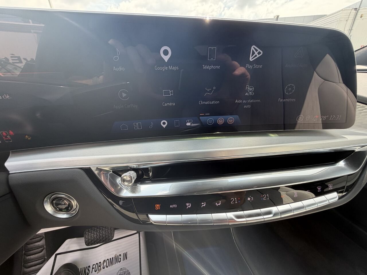 2024 Cadillac LYRIQ LUXURY AWD FINANCEMENT À PARTIR DE 0.99% Silver Laval - photo #24