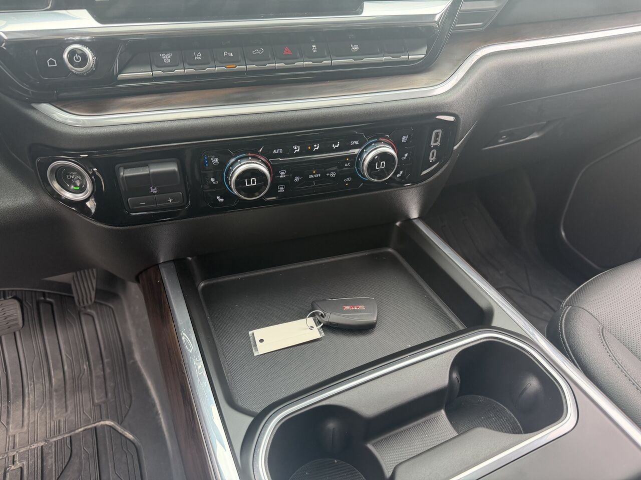 GMC SIERRA K3500 SLT SLT cabine multiplace 4RM 172 po 2025 Noir Ottawa & Gatineau - photo #5