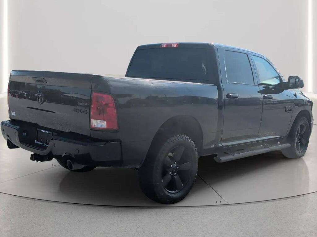 2022 Ram 1500 Black Gatineau - photo #4