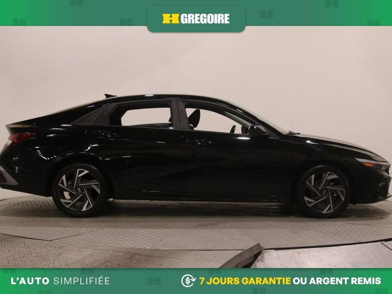2024 Hyundai Elantra Black Laval - photo #10