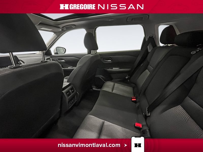 Nissan Rogue 2024 Blanc Laval - photo #16