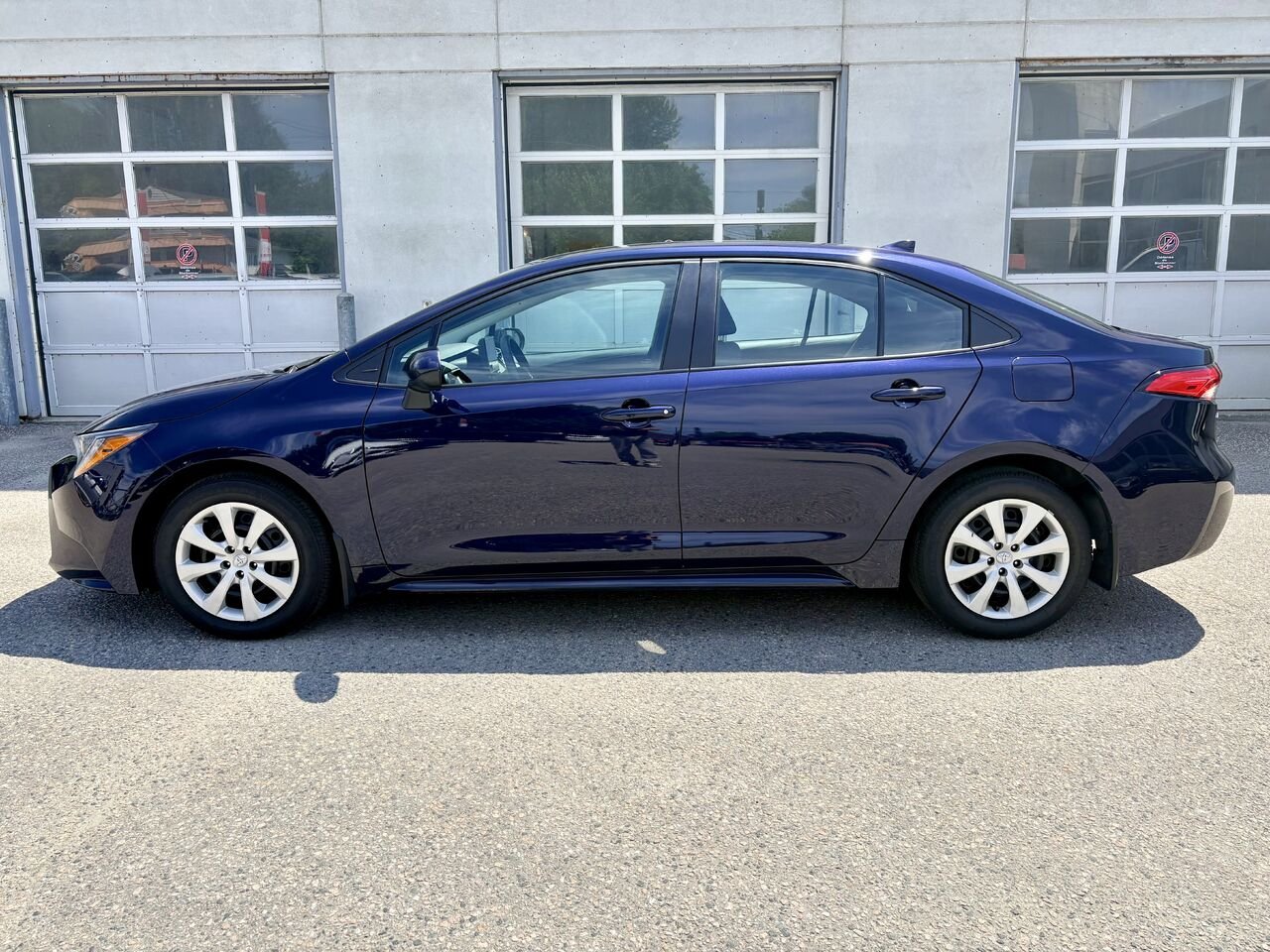 2024 Toyota COROLLA Blue Mont-Laurier - photo #7