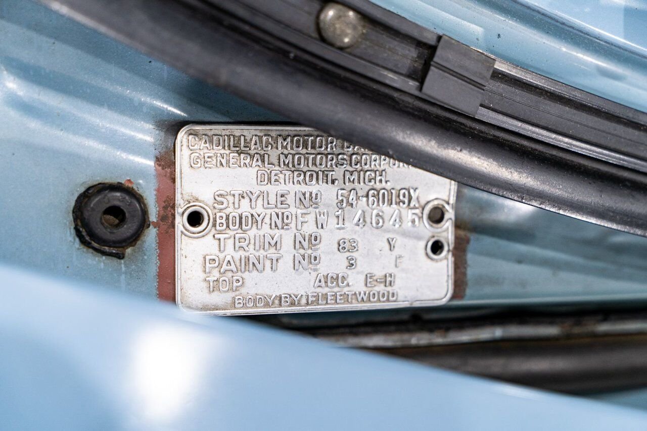 1954 Cadillac Fleetwood Unrestored fully original survivor **PRICE IN USD** Blue Montreal - photo #51