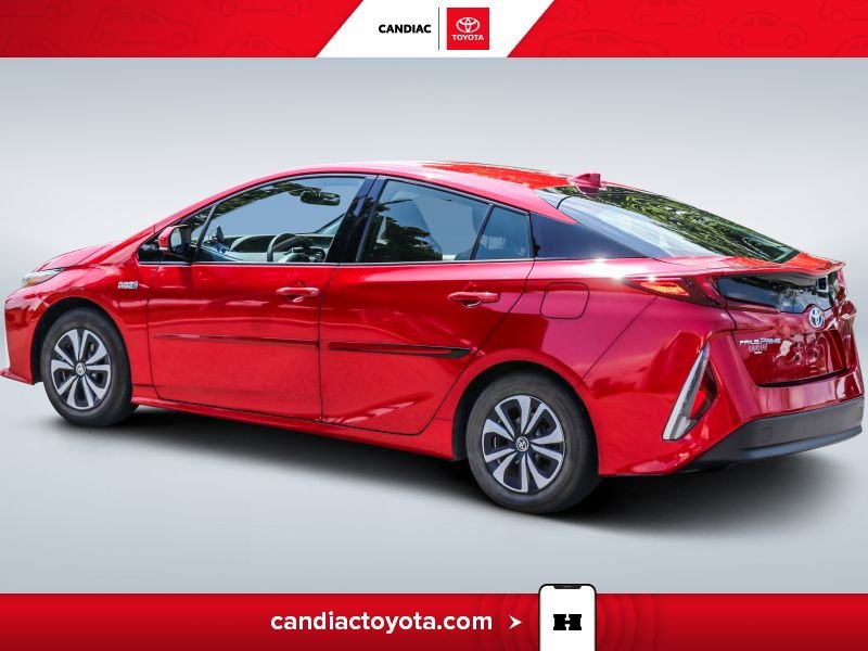 2019 Toyota Prius Red Saint-Eustache - photo #5