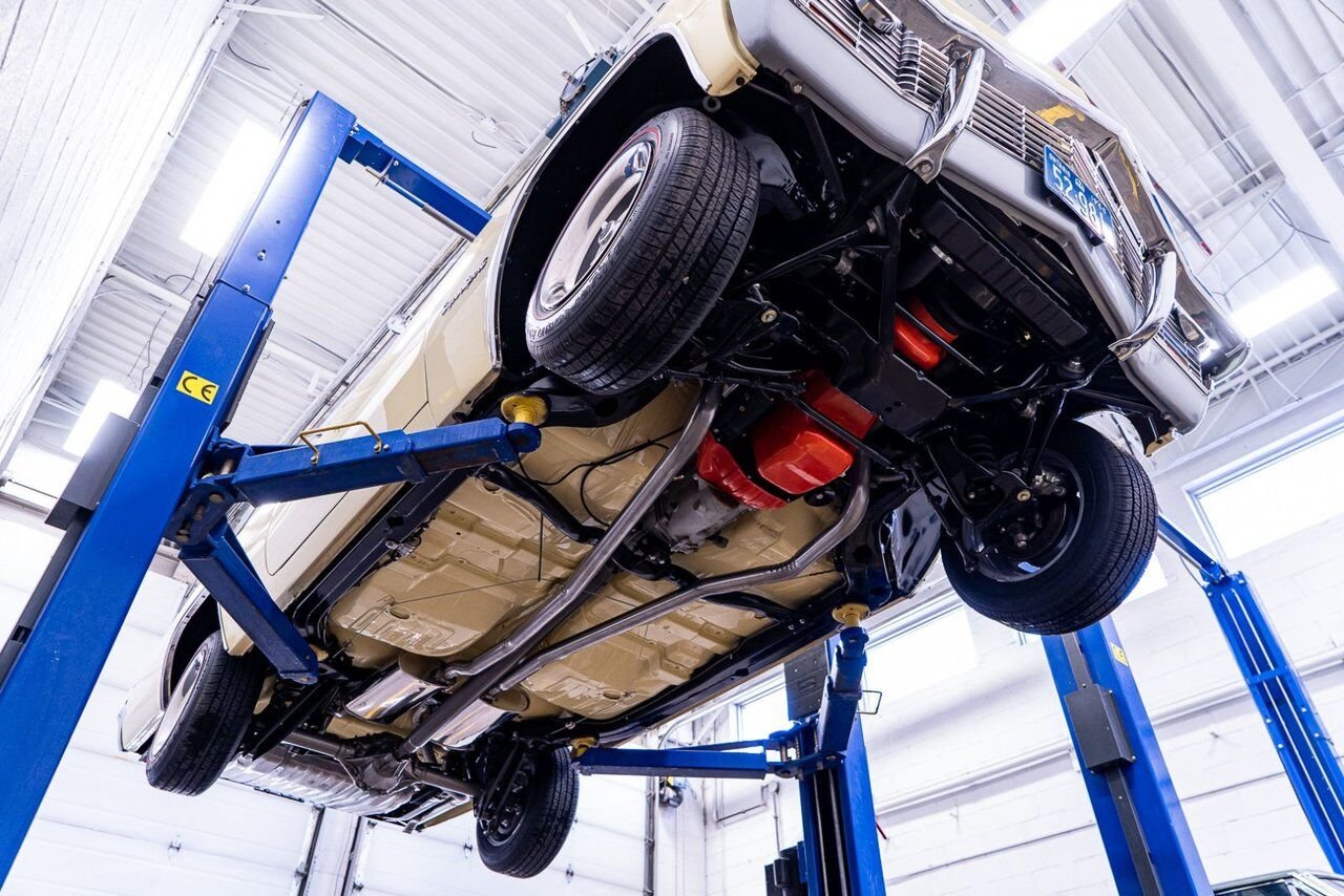 1965 Chevrolet Impala SS *PRIX EN USD* 396/325HP 4spd frame off restoration Yellow Montreal - photo #19