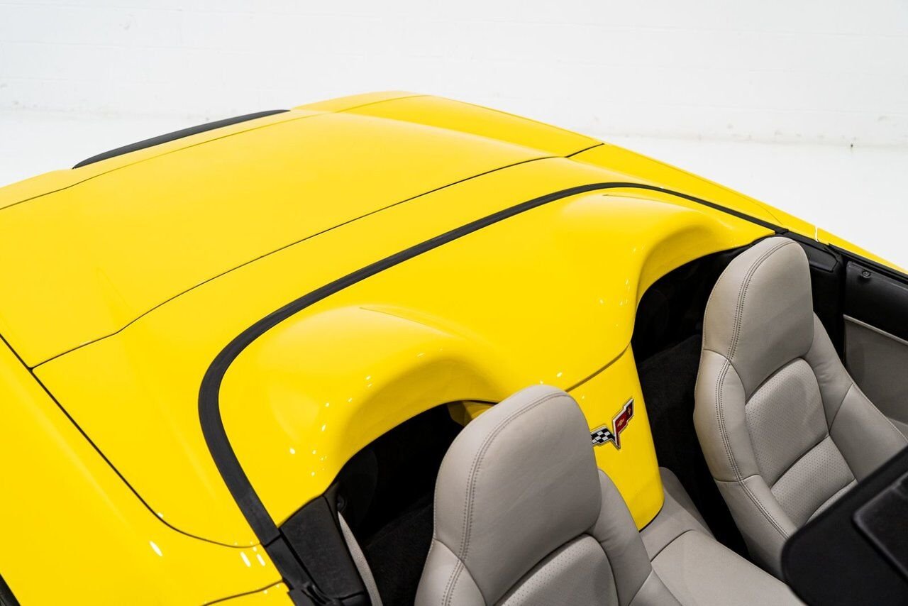 2008 Chevrolet Corvette PRIX EN USD | With Only 900km (563mi) From New With Window Sticker Yellow Montreal - photo #41