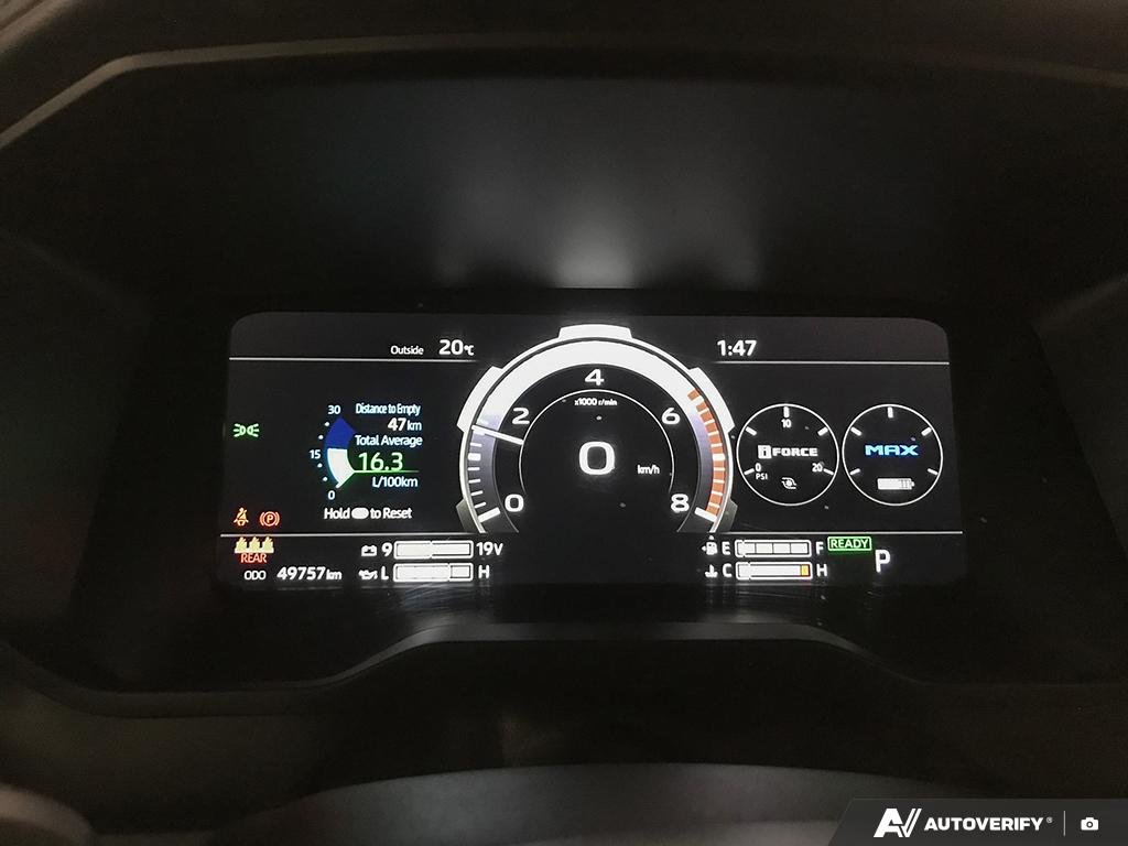 2024 Toyota Tundra 2600913A | Platinum Hybrid Midnight Black Metallic Edmonton - photo #13