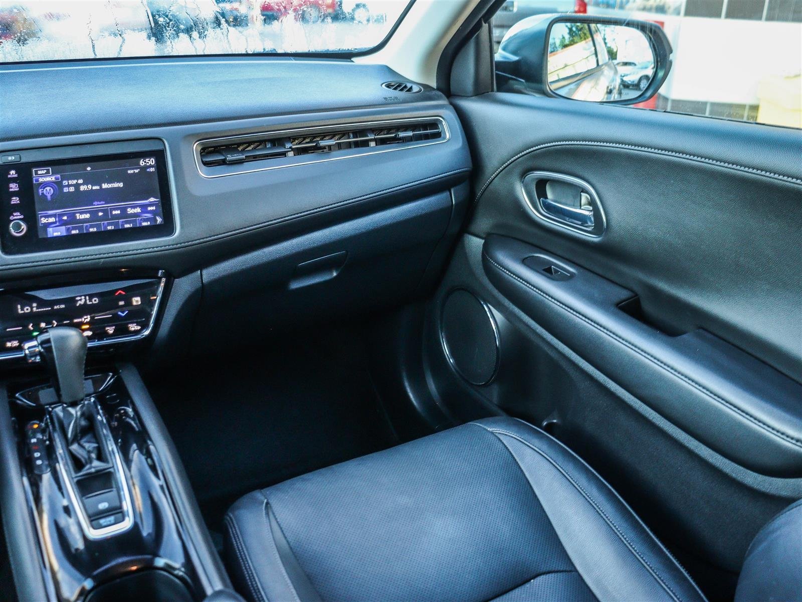 Honda HR-V Touring 2022 Grey Ottawa & Gatineau - photo #13