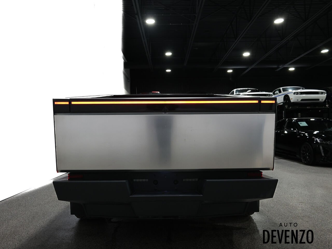 2025 Tesla Cybertruck Silver Saint-Eustache - photo #3