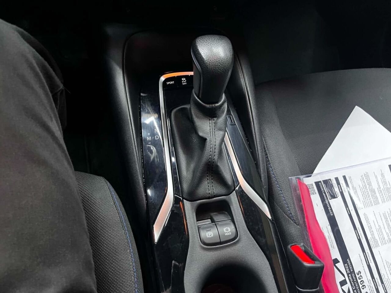 2022 Toyota Corolla Red Blainville - photo #23