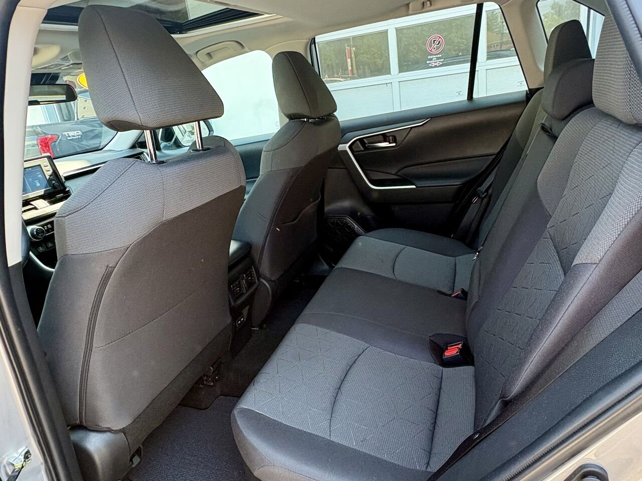 Toyota RAV4 2022 Gris Mont-Laurier - photo #15