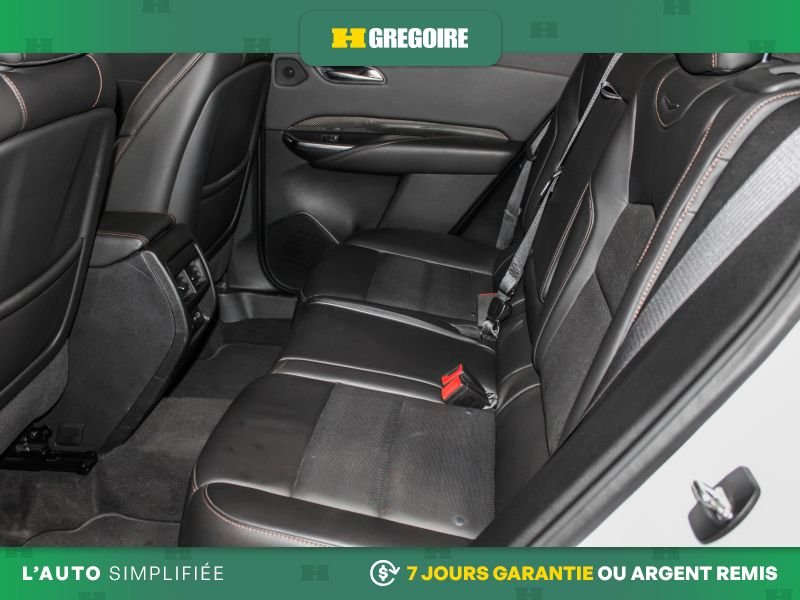 Cadillac XT4 2020 Blanc Blainville - photo #17