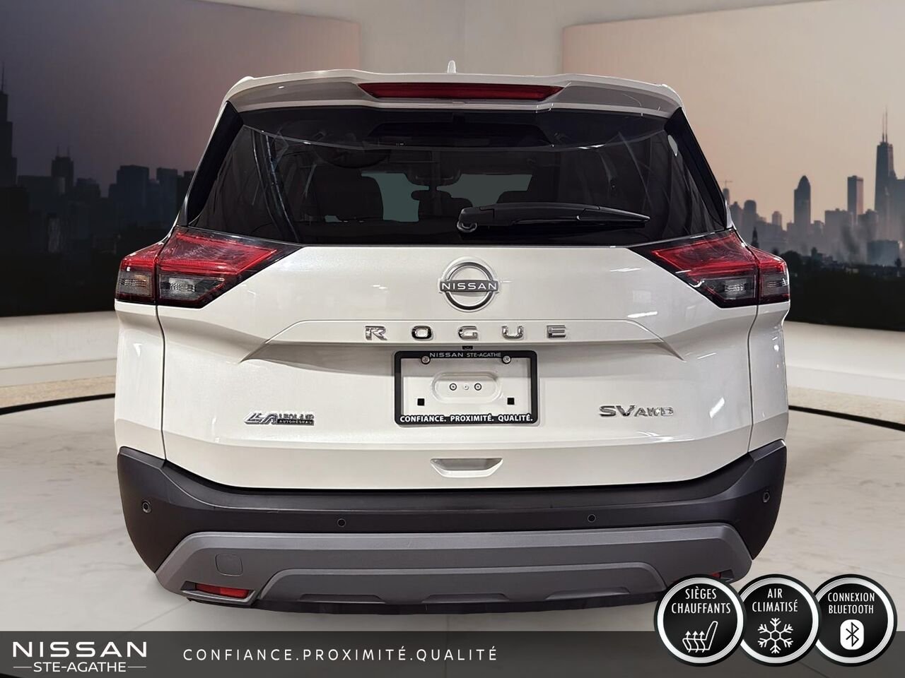 Nissan Rogue SV TI avec ensemble toit ouvrant 2023 Blanc Saint-Jérôme - photo #3