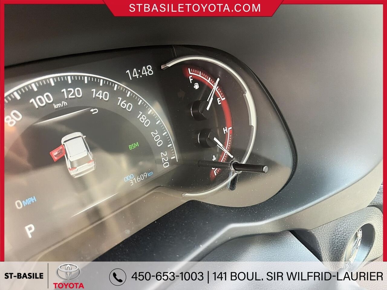 2025 Toyota RAV4 White Saint-Basile-le-Grand - photo #12