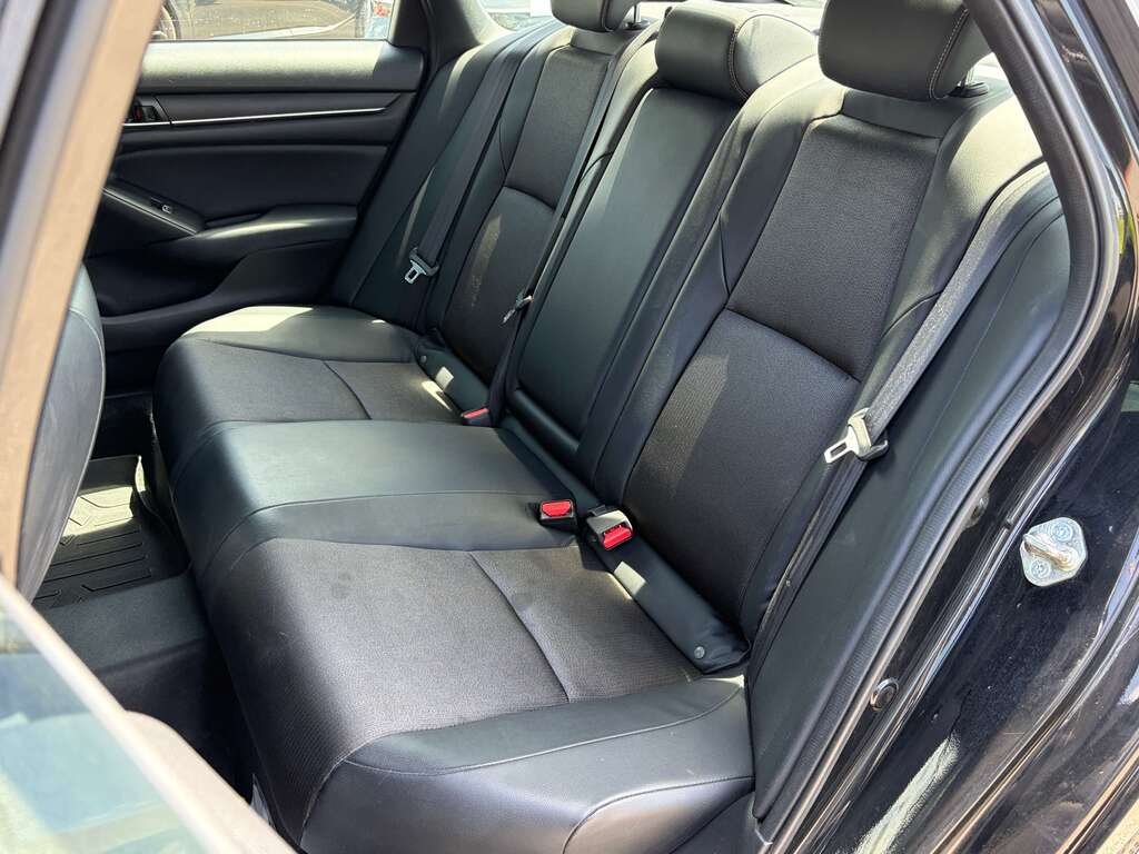 Honda Accord Sedan 2018 Noir Gatineau - photo #15