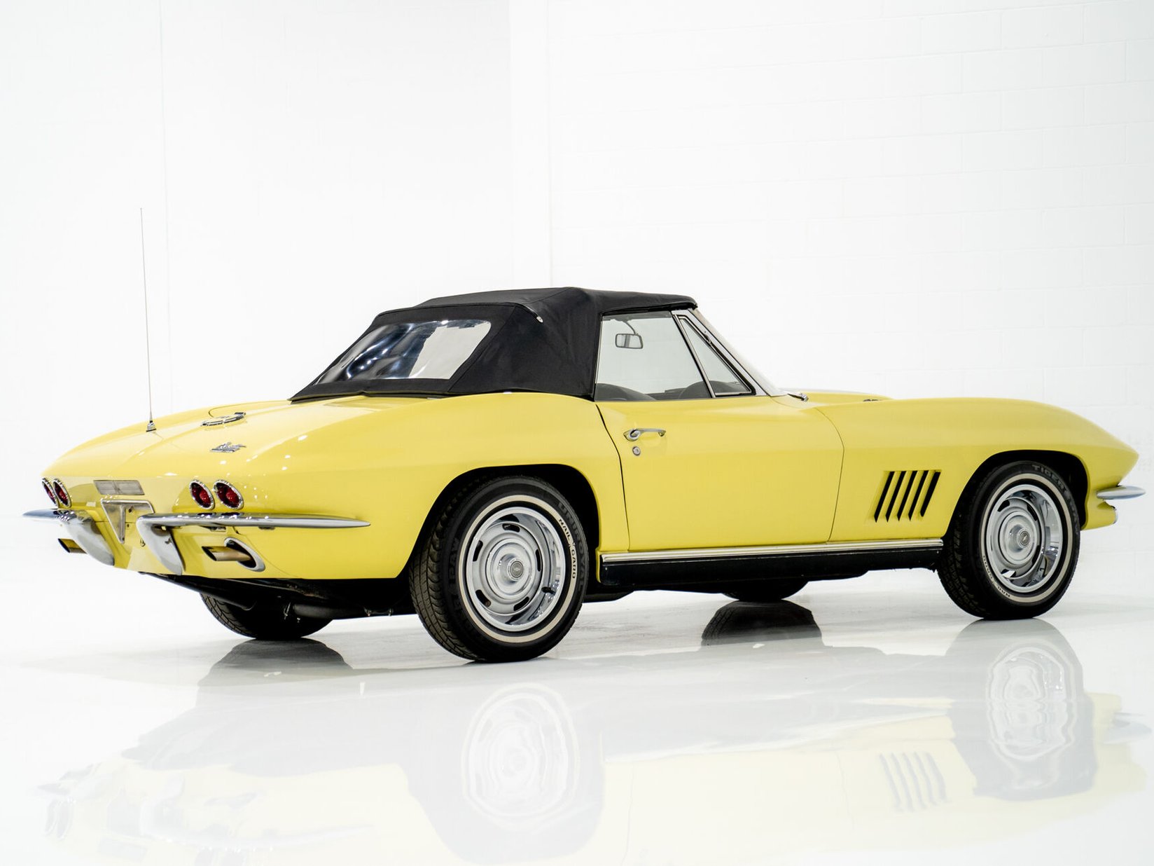 Chevrolet Corvette 1967 Jaune Montréal - photo #28