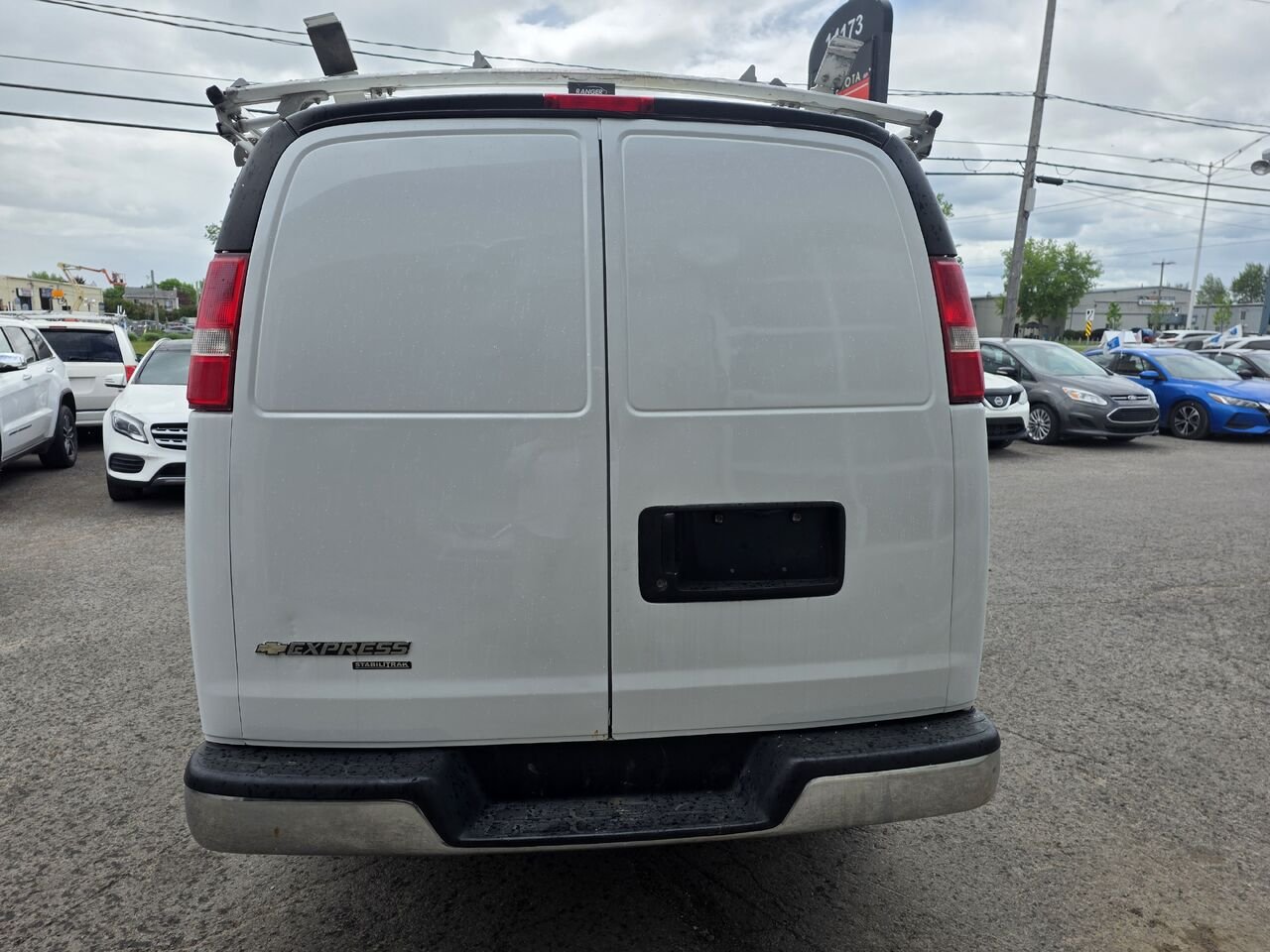 2016 Chevrolet Fourgonnette Express utilitaire White  - photo #4