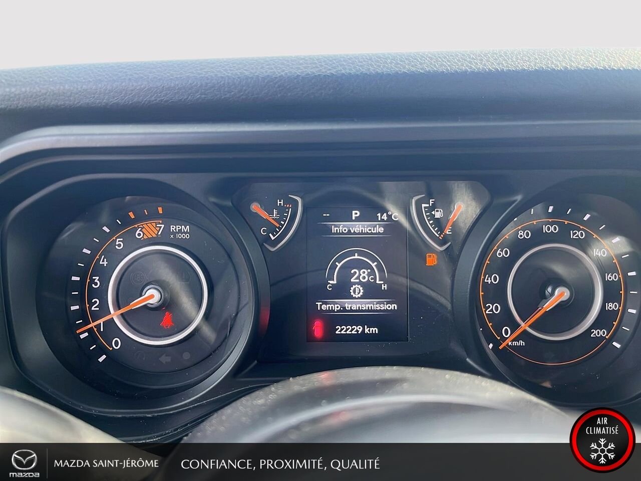 2024 Jeep Wrangler Sport 2 PORTES | TOIT SOUPLE | 4x4 | AUTOMATIQUE | V6 Black Saint-Jérôme - photo #16