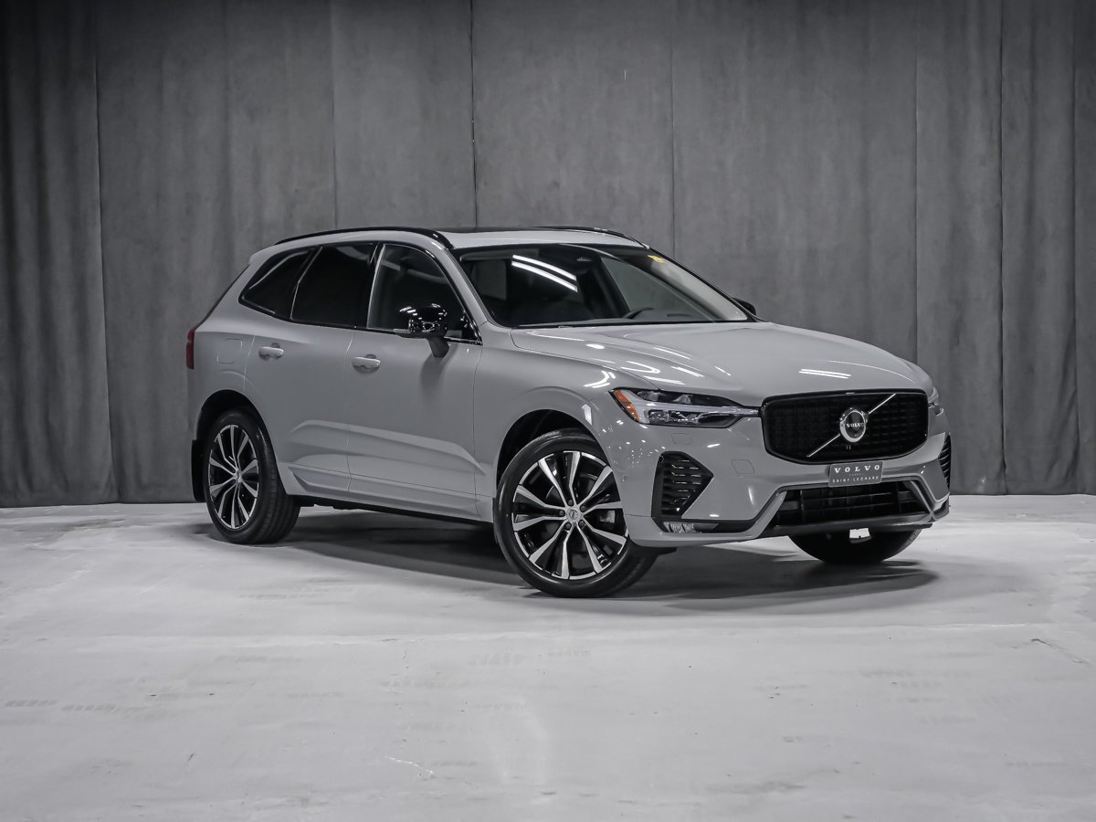 Volvo XC60 B5 PLUS DARK 2024 Gris Montréal - photo #1