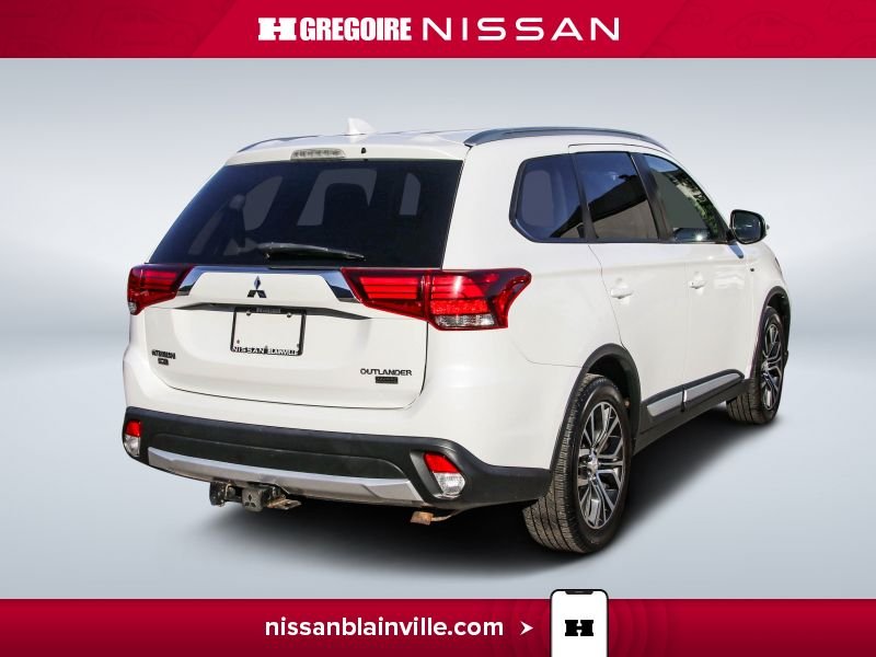 2018 Mitsubishi Outlander White Blainville - photo #8