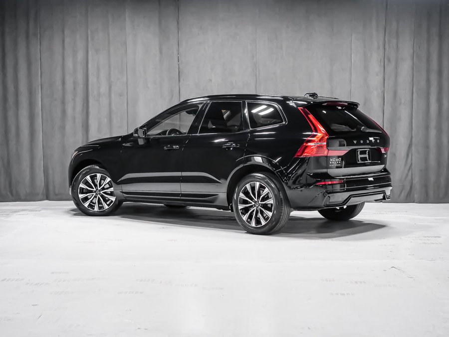 2023 Volvo XC60 PLUS DARK THEME Black