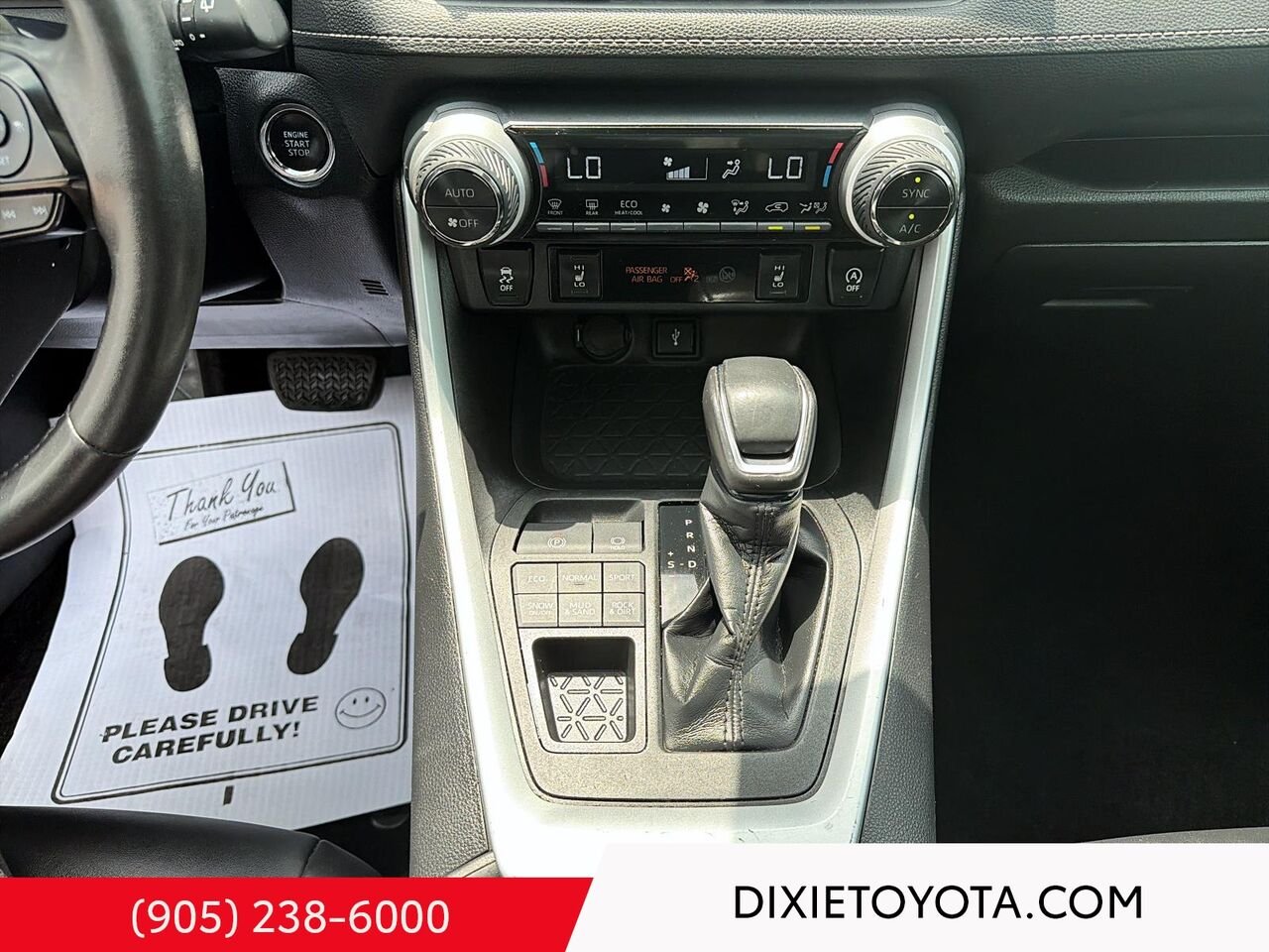 2021 Toyota RAV4 XLE PREMIUM AWD / HEATED SEATS / MOONROOF / LEATHER SURFACE / CARPLAY AND ANDROID AUTO Midnight Black Metallic Mississauga - photo #16