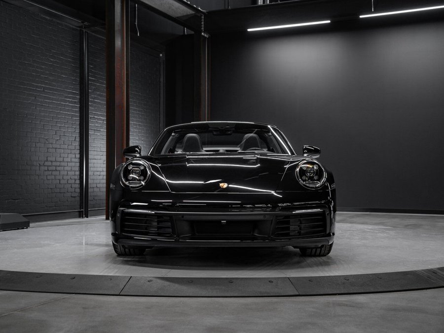 2022 Porsche 911 2022 Black