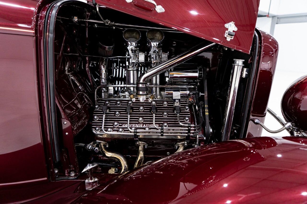 1932 Ford Highboy Lobeck creation spectacular presentation **PRICE IN USD** Red Montreal - photo #14