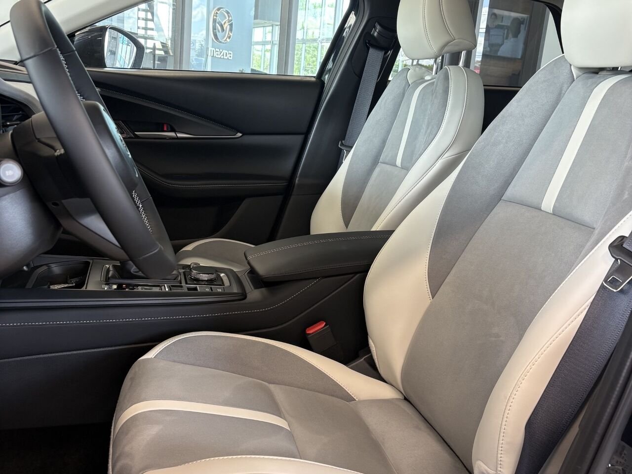 2026 MAZDA CX-30 GT KURO TURBO Jet Black Mica Châteauguay - photo #9