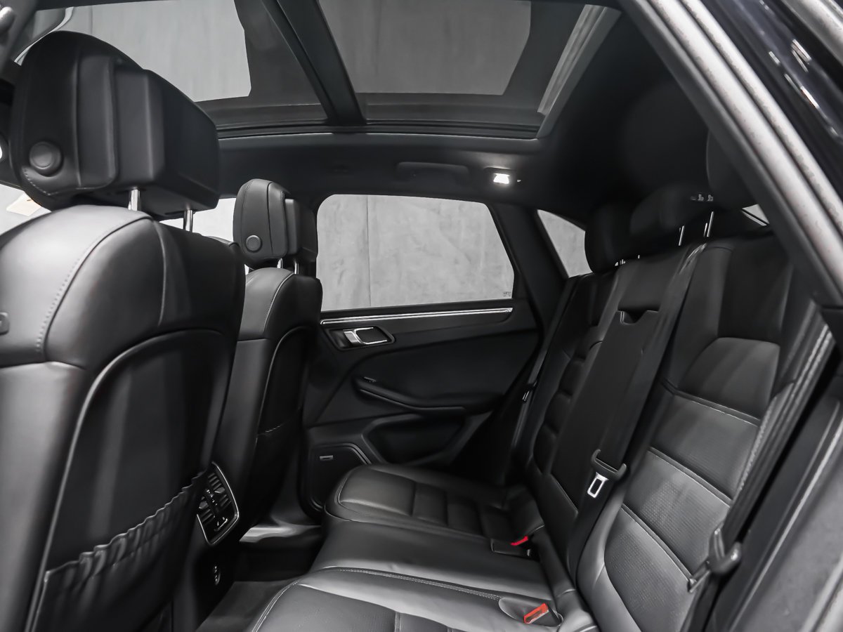 2025 Porsche Macan GTS Black Montreal - photo #20