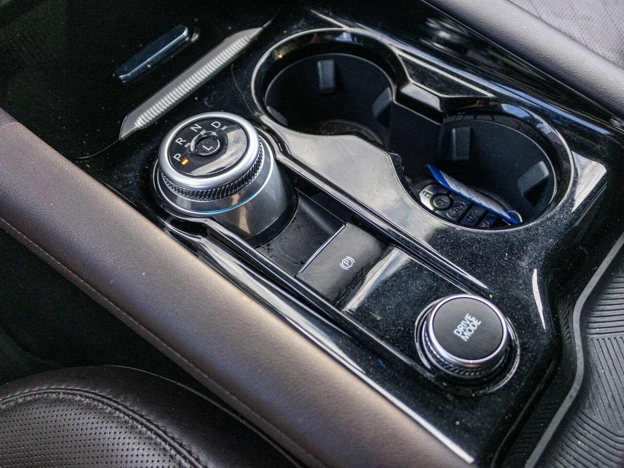 2025 Ford Explorer Platinum 4 RM Grey Châteauguay - photo #16