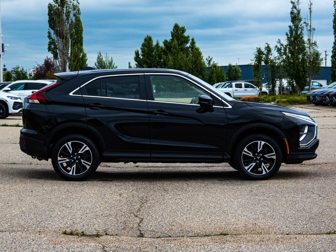 2023 Mitsubishi Eclipse Cross ES S-AWC Black Sherwood Park - photo #13