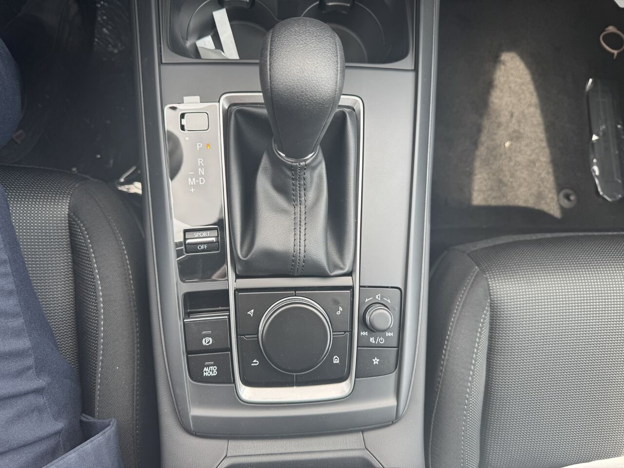 2026 Mazda CX-30 GX TI Machine Grey Metallic Saint-Jérôme - photo #23