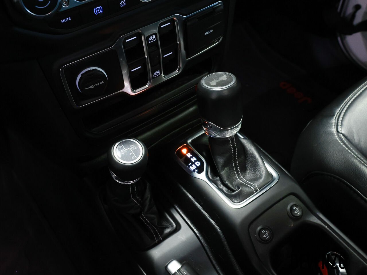 Jeep Wrangler 4xe 2023 Blanc Saint-Eustache - photo #18