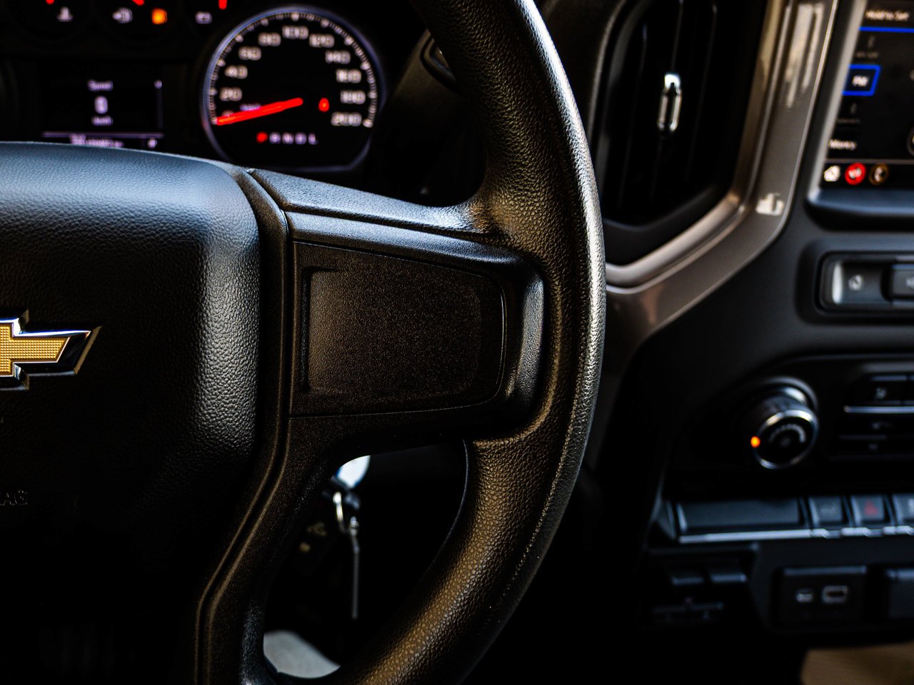 2022 Chevrolet Silverado 2500HD 4WD Crew Cab 159 Work Truck White Sherwood Park - photo #20