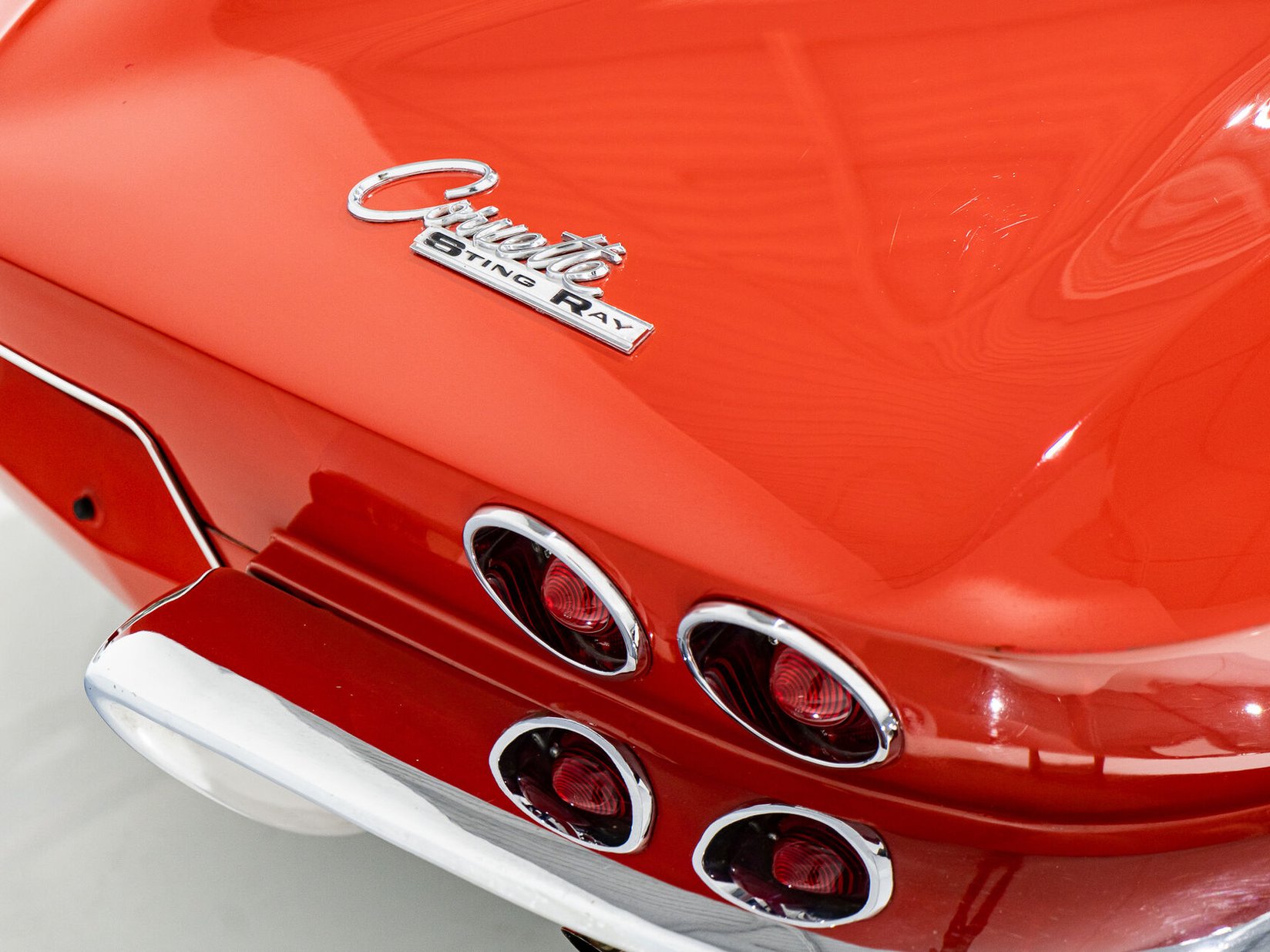Chevrolet Corvette Split window matching# 327 Factory A/C | PRICE IN USD 1963 Rouge Montréal - photo #44